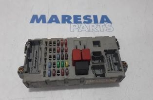 FIAT Doblo 1 generation (2001-2017) Pojistková skrinka 406626,46535725,51714706 27781073