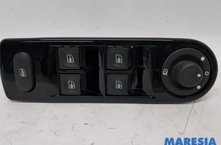 RENAULT Clio 4 generation (2012-2020) Stieračový prepínač 254118722R,254113300R,10023903,10023899,0811350 32399678