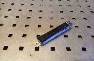 AUDI A8 D4/4H (2010-2018) Zosilňovač antény na kufri 4H0035225 26171790