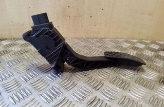 VOLKSWAGEN Passat Variant 1 generation (2010-2024) Педаль газа 5Q2723503D 26201775