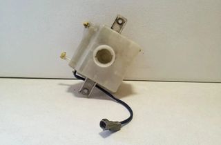 LEXUS CT 1 generation (2010-2024) Nádrž na brzdovú kvapalinu 32155854