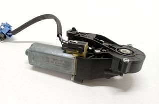 MERCEDES-BENZ E-Class W211/S211 (2002-2009) Motor ovládania ľavého predného sedadla 0390203208 31552818