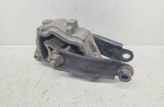 VOLVO V70 3 generation (2007-2020) Držiak motora pravá strana 9487475 30217807