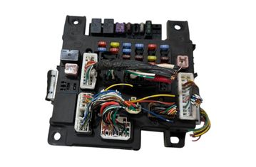 MITSUBISHI Outlander 2 generation (2005-2013) Poistková skrinka 519087548,8637A313 29946621