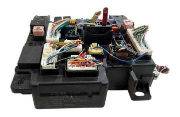 MITSUBISHI Outlander 2 generation (2005-2013) Poistková skrinka 519344113,8637A320,L8637002A 32470902