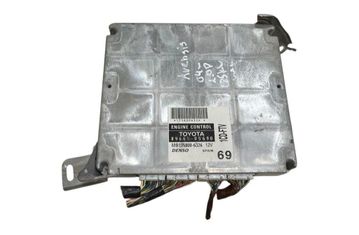 TOYOTA Avensis 2 generation (2002-2009) Riadiaca jednotka motora 1758006326,8966105690,MB1758006326 32832274