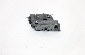 BMW 5 Series G30/G31 (2016-2023) Ľavý predný zámok dverí 7477695 28150495