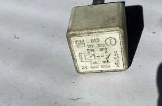 OPEL Corsa D (2006-2020) Relé 24438885 18125684