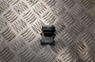 SUBARU XV 2 generation (2017-2023) Vypínač ľavého okna predných dverí 83071FL250 25795966