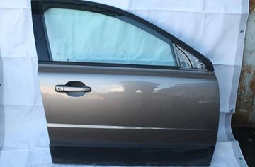 VOLVO XC70 2 generation (2000-2007) Pravé predné dvere 30661066 32700238