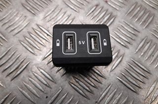 MERCEDES-BENZ E-Class W213/S213/C238/A238 (2016-2024) USB/AUX ovládací jednotka A2138207701 33057506