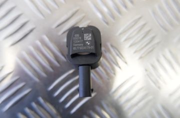 BMW 5 Series F10/F11 (2009-2017) Датчик удара передний левый 9224178 11868437