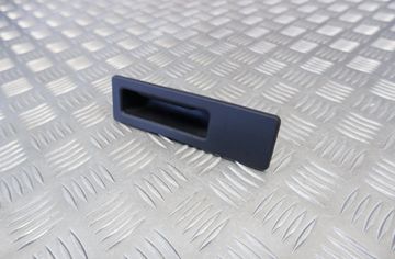 BMW X1 F48/F49 (2015-2023) Кнопка открывания задней крышки 7463161 14699001