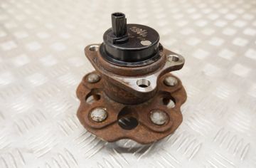 TOYOTA Prius Plus 1 generation (2012-2020) Ložisko pravého zadného kolesa 42450-47050,89544-52040 28208051