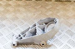 OPEL Mokka 1 generation (2012-2015) Držiak nápravy 13248689 10787519