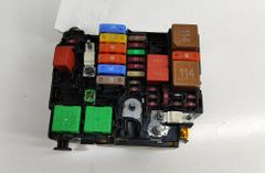 PEUGEOT 2008 2 generation (2019-2023) Fuse box 9804848580 30194003