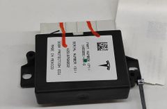 TESLA Model X 1 generation (2015-2024) Ovládacia jednotka ľavých zadných dverí 1055891-00-D 30386483