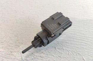 VOLKSWAGEN Phaeton 1 generation (2002-2016) Датчик тормозной педали 3B0945511C,19322010 17117012