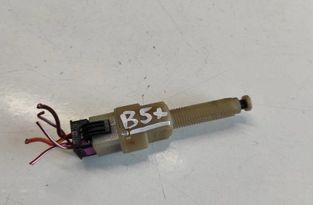VOLKSWAGEN Passat B5 (1996-2005) Brake Pedal Sensor 4A0945515A 17117105