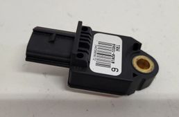 TOYOTA Yaris 2 generation (2005-2012) Pravý zadný senzor nárazu 898310D010 28518835