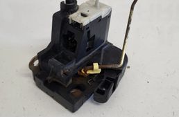 RENAULT Clio 2 generation (1998-2013) Ľavý predný zámok dverí 31558972