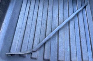 VOLVO V60 2 generation (2018-2023) Ľavý zvislý lem čelného skla 31469400 31058110