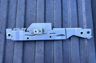 VOLVO S90 2 generation (2016-2023) Dokončenie krídla 31416626,LEFTFENDERBRACKET 32575750