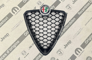 ALFA ROMEO Stelvio 949 (2017-2023) Predný horný mriežka 156144237,BLACK 28190979