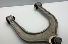 BMW X5 G05/G18 (2018-2024) Ľavé horné rameno prednej nápravy 6883116 31621431