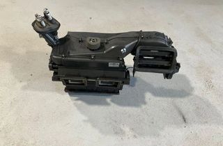 BMW 3 Series E90/E91/E92/E93 (2004-2013) Interiérový ohrievač 24540010,9132569 30407519