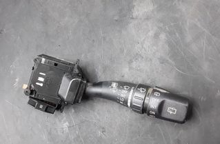 HYUNDAI Trajet 1 generation (2000-2007) Ovládanie stieračov 25517081