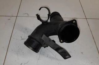 AUDI Q7 4L (2005-2015) шланг радиатора интеркулера 7L6145795RL 25560944