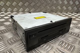 VOLKSWAGEN Touareg 2 generation (2010-2018) Music Player With GPS 7P6035666 32853471