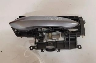 BMW 5 Series F10/F11 (2009-2017) Pravé zadné dvere vonkajšia kľučka X4717565009 27097591