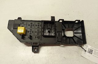 OPEL Vectra C (2002-2005) Poistková skrinka 13181984 28635123