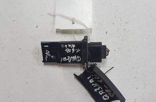 NISSAN Qashqai 1 generation (2007-2014) Senzor hmotnostného prietoku vzduchu MAF PBTGF40 28740453