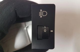 HYUNDAI Santa Fe CM (2006-2013) Spínač na nastavenie výšky svetlometov 751U00080 28753721