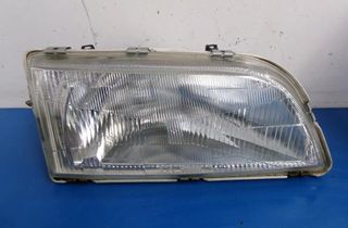 VOLVO V40 1 generation (1996-2004) Pravé predné svetlo 31434003