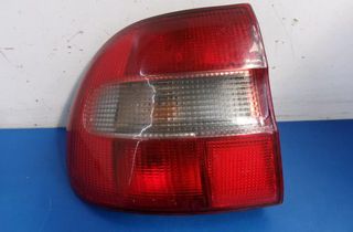 VOLVO V40 1 generation (1996-2004) Ľavé zadné koncové svetlo 31450645