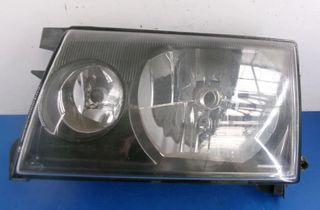 NISSAN Terrano 2 generation (1993-2006) Ľavé predné svetlomety 32142361