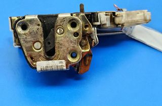 NISSAN Almera Tino 1 generation (2000-2006) Zámok ľavých zadných dverí 82553BM760 33080724