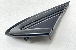 VOLVO V40 Cross Country 1 generation (2012-2020) Ľavé zadné blatníkové lemovanie 31416471,91416469,31391028 27241893