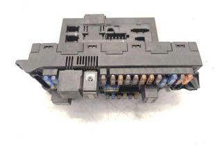 MERCEDES-BENZ E-Class W211/S211 (2002-2009) Poistková skrinka 2115457701 31855850