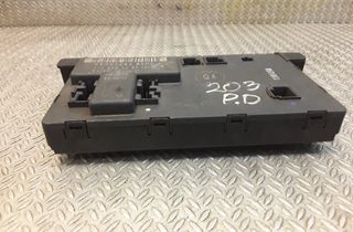 MERCEDES-BENZ C-Class W203/S203/CL203 (2000-2008) Блок управления дверей передние  правые 2038201485,a2038201485 13346014