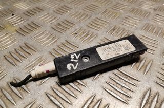 MERCEDES-BENZ E-Class W212/S212/C207/A207 (2009-2016) Bootlid Antenna Amplifier 2128201689 17389624