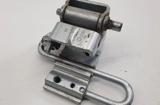 VOLKSWAGEN Passat B5 (1996-2005) Pravý zadný dverový pant 3B4833412C 27652292