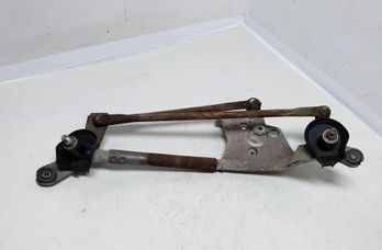 TOYOTA Yaris 2 generation (2005-2012) Front Windshield Wiper Mechanism 27710523