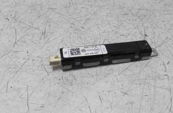 VOLKSWAGEN Passat B5 (1996-2005) Zosilňovač antény na kufri 3AF035552 28533643