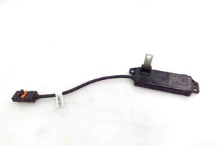 TESLA Model 3 1 generation (2017-2024) USB/AUX Control Unit 177199300J 31218513