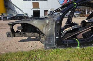 BMW 7 Series G11/G12 (2015-2023) Front left quarter 32430836